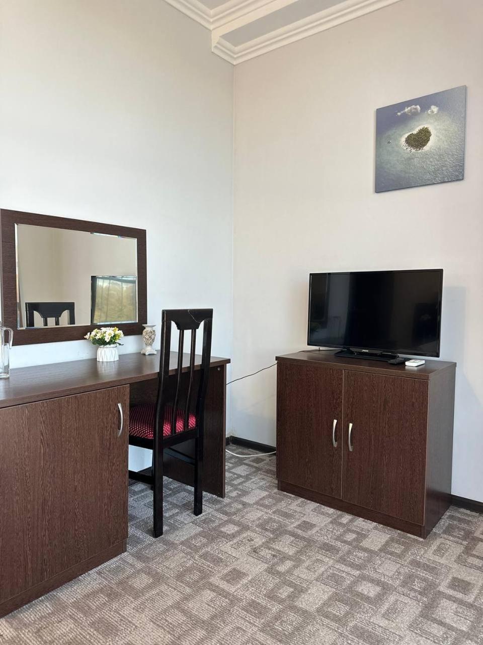 Tanzharyk Hotel アクトベ エクステリア 写真